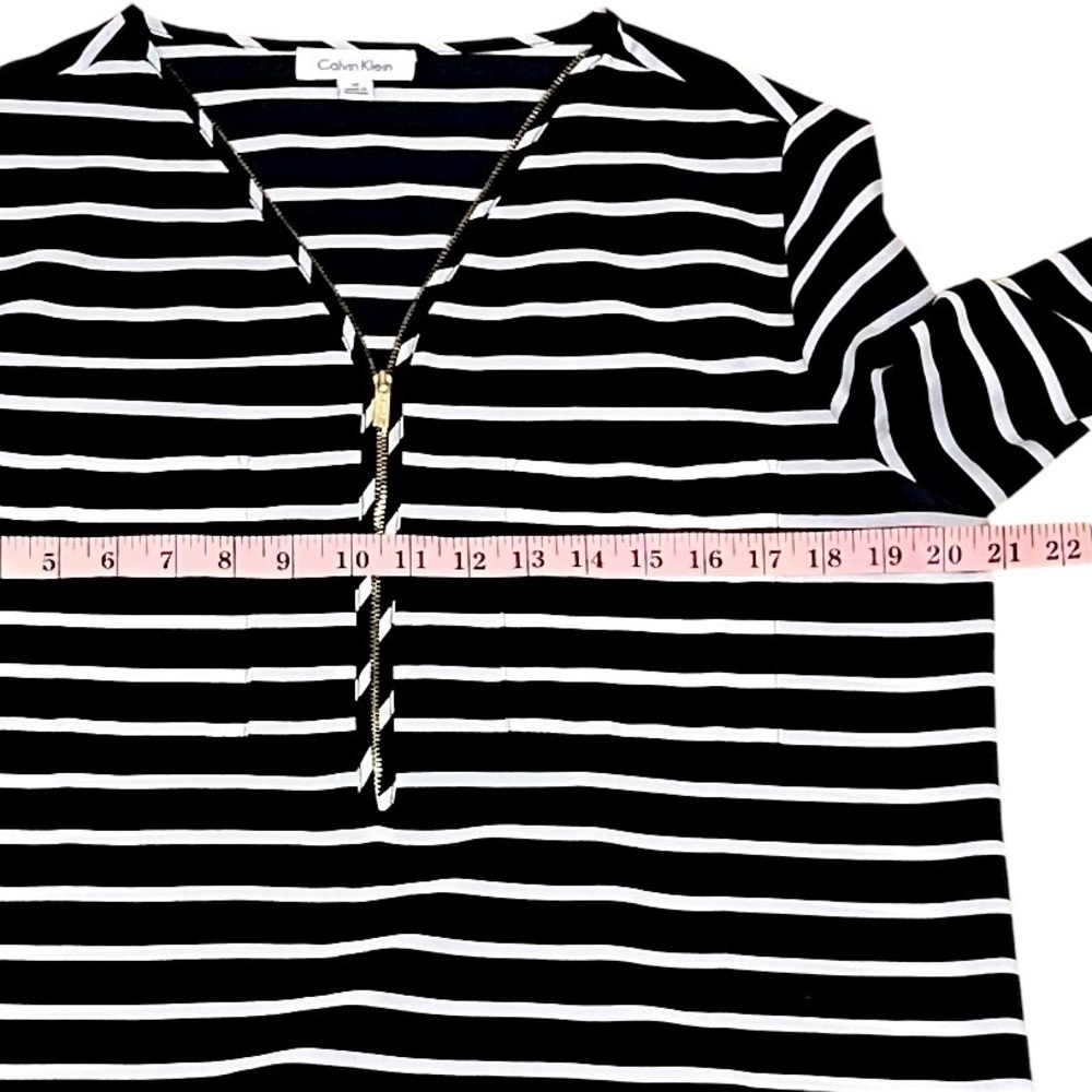 Calvin Klein V Neck Long Sleeve Striped Blouse Size M - Picture 13 of 14